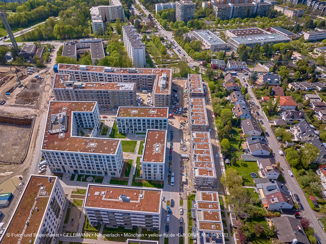 04.05.2023 - Luftbilder vom Alexisqaurtier und Pandion Verde in Neuperlach